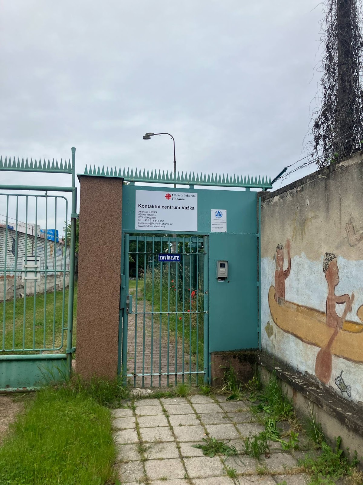 Hodonín, Kontaktní centrum Vážka - foto 1