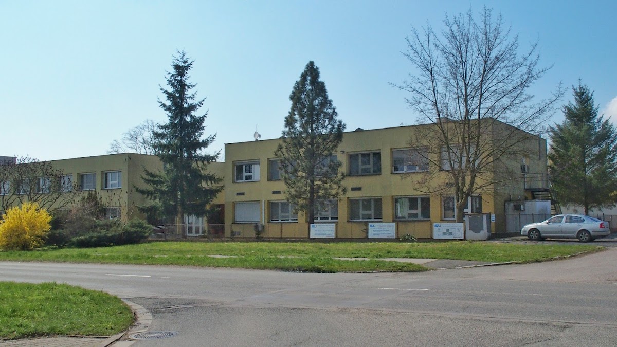 Hradec Králové, Zdravotní ústav - Hradec Králové