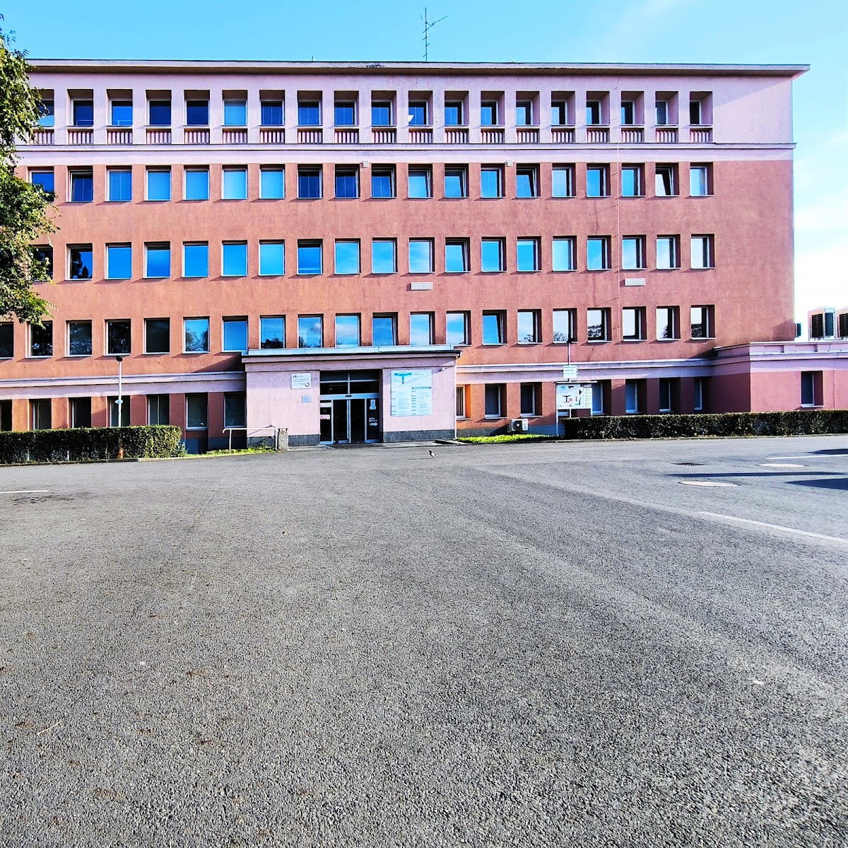 Karviná, Ambulance infekčních nemocí při Nemocnici s poliklinikou Karviná - Ráj - foto 1